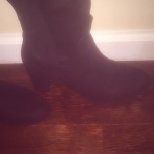 Liz Claiborne High Heel Boots